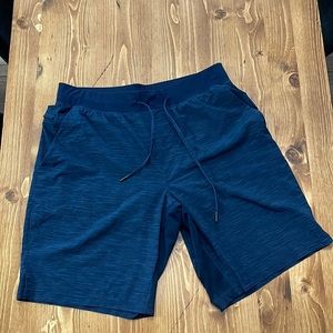 Lululemon T.H.E. Lined Short 9”, Large